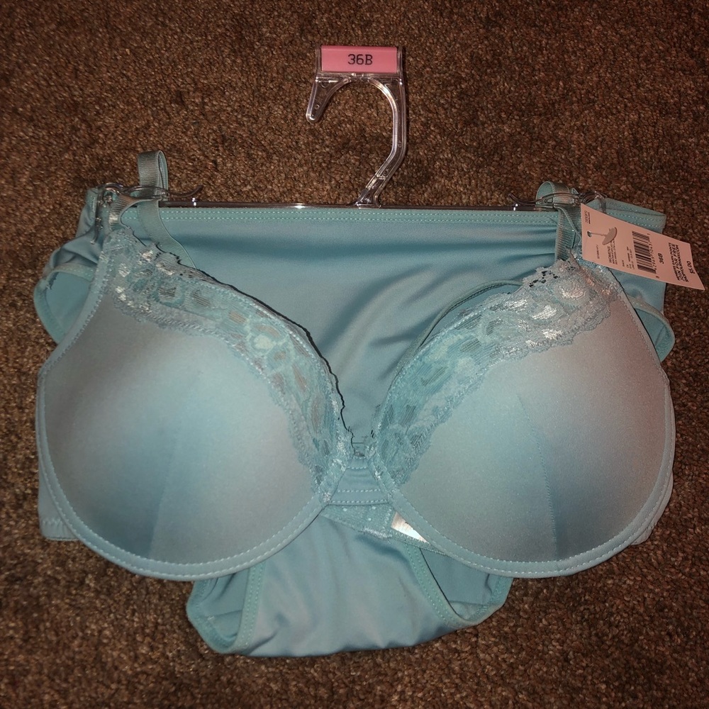 Brand New Never Worn Bra & Panty Set 36B/Med Panty